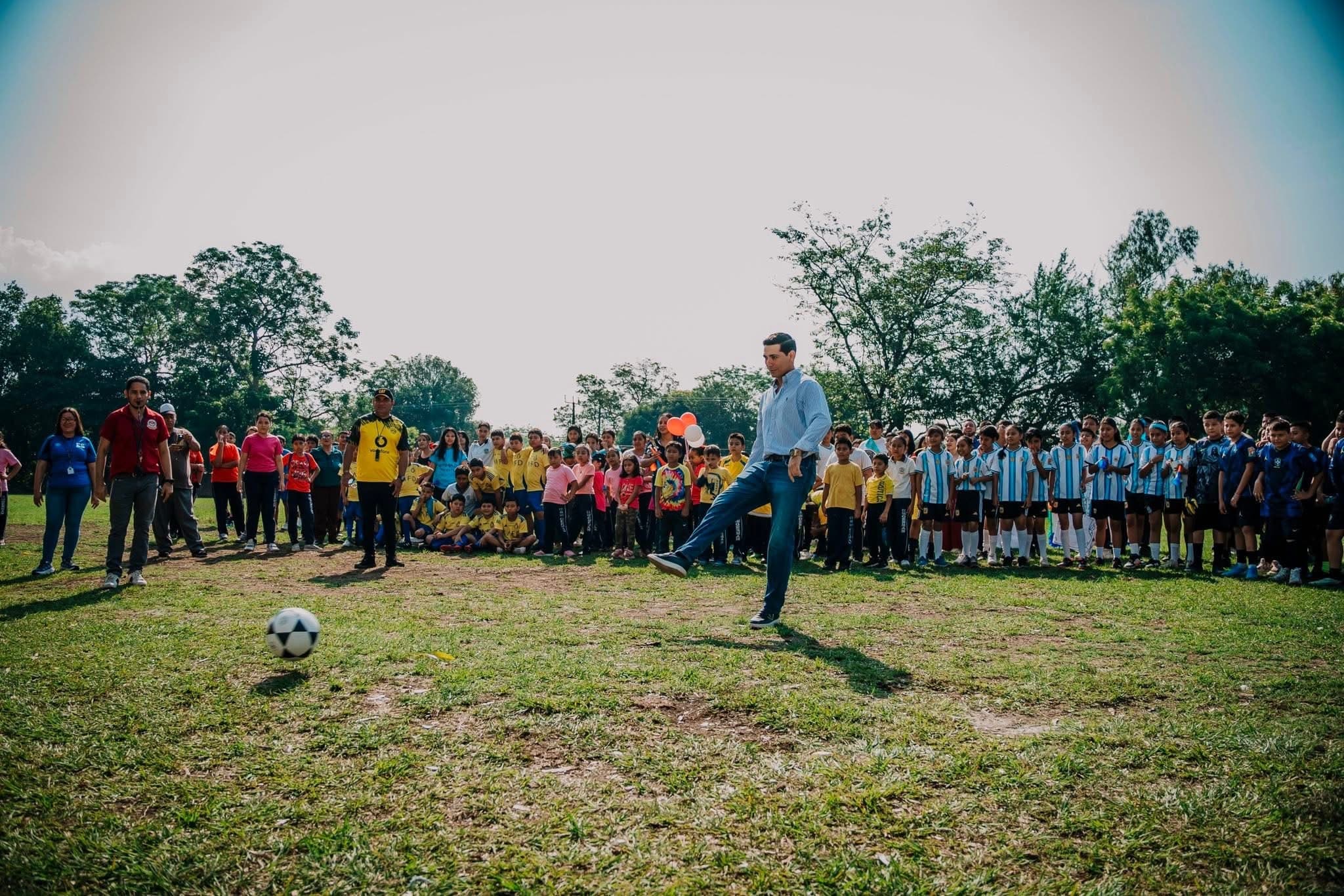 Jornada deportiva comunitaria en Sonsonate Centro
